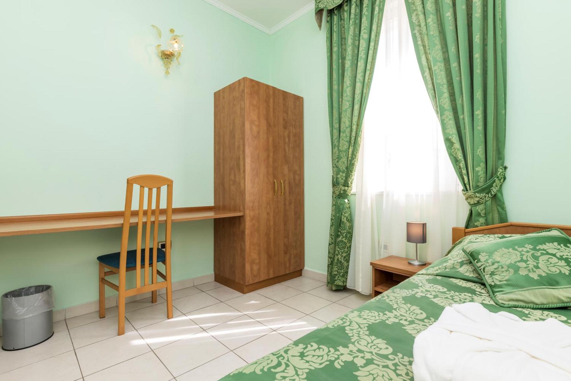 מאלי לוסיניי Villa Cassia מראה חיצוני תמונה